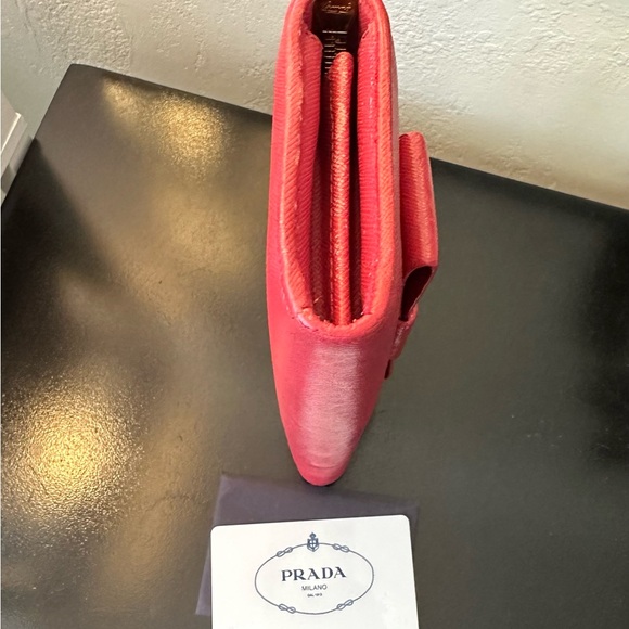 Prada watermelon Red Leather Wallet with Bow Detail - Picture 5 of 9